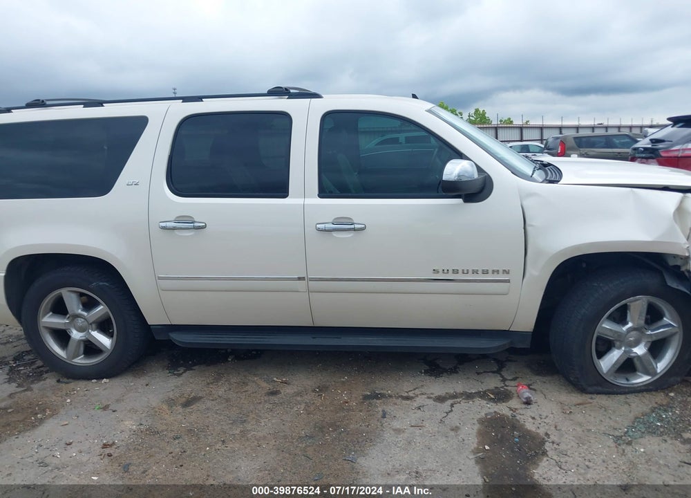 2014 CHEVROLET SUBURBAN 1500 LTZ VIN: 1GNSKKE7XER127238