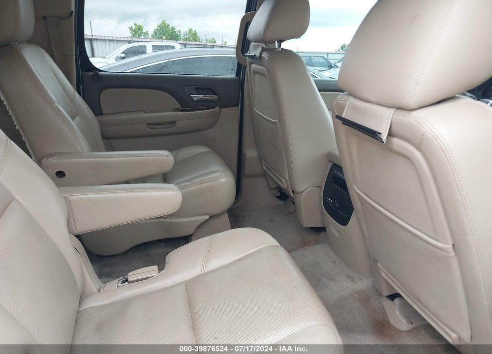 2014 CHEVROLET SUBURBAN 1500 LTZ VIN: 1GNSKKE7XER127238