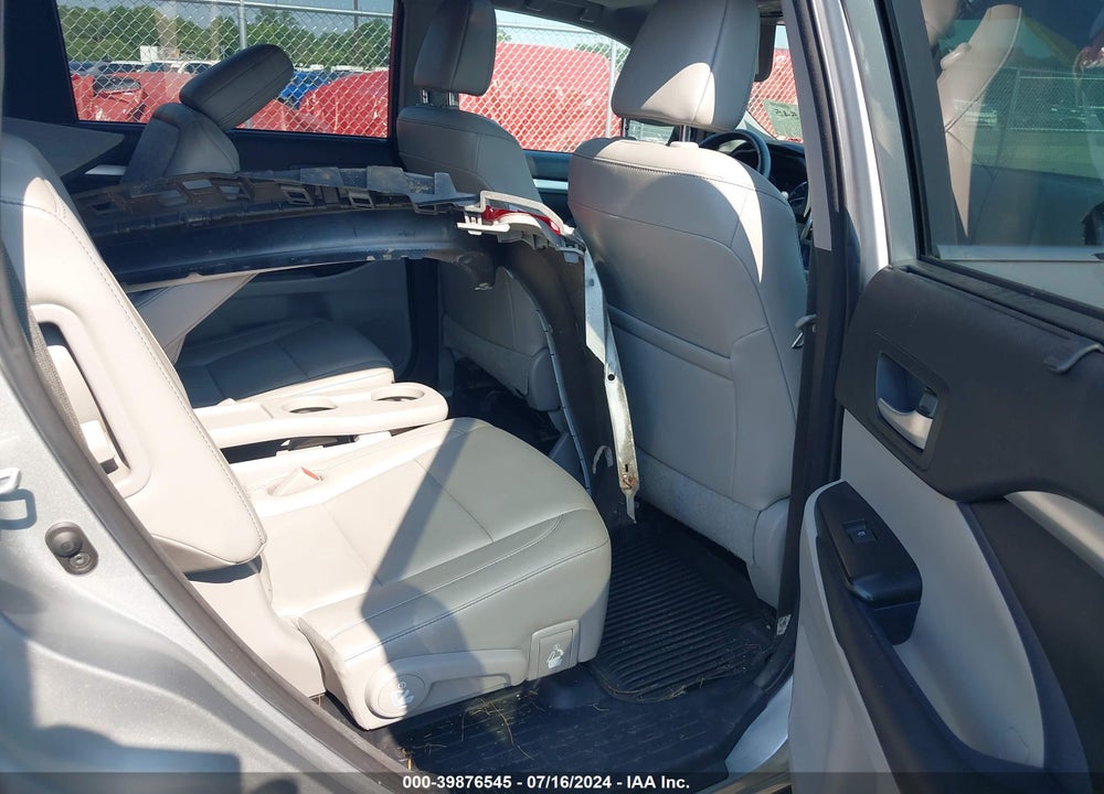2017 TOYOTA HIGHLANDER XLE VIN: 5TDJZRFH4HS430084