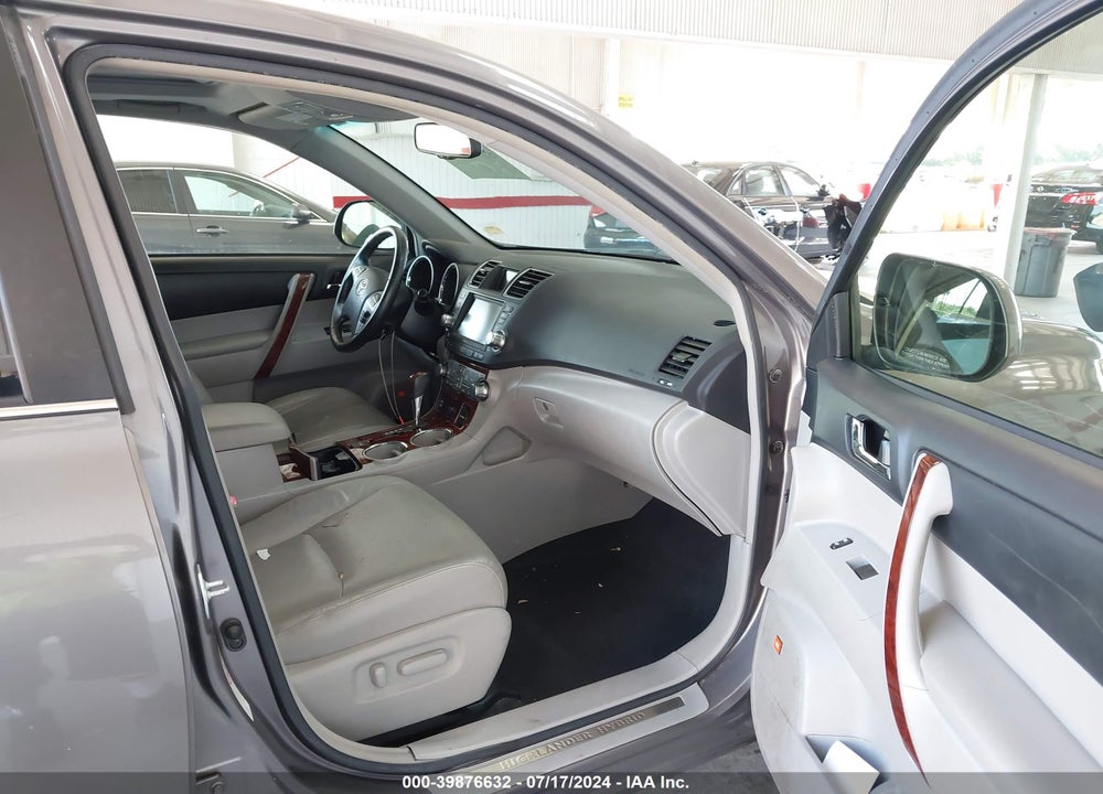 2012 TOYOTA HIGHLANDER HYBRID LIMITED V6 VIN: JTEDC3EH5C2009001