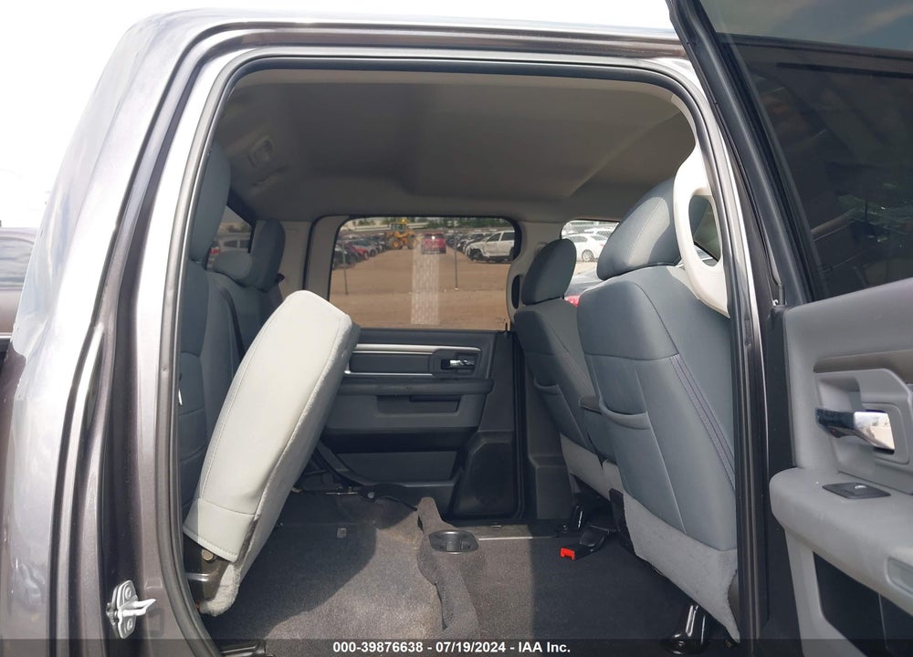 2019 RAM 1500 CLASSIC BIG HORN 4X2 6'4 BOX VIN: 1C6RR6TT0KS509302