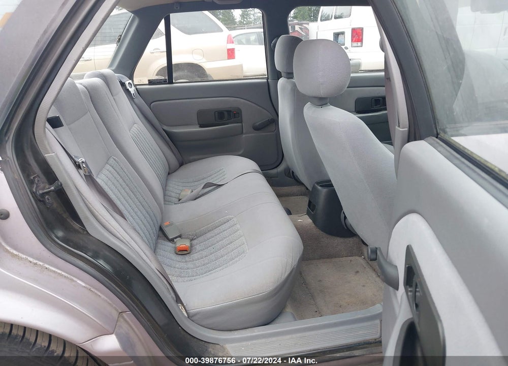 1995 SATURN SL1 VIN: 1G8ZH5283SZ320907