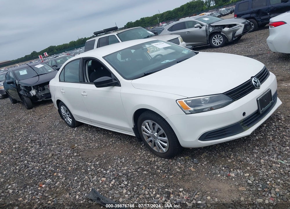 2014 VOLKSWAGEN JETTA 2.0L S VIN: 3VW2K7AJ1EM241814