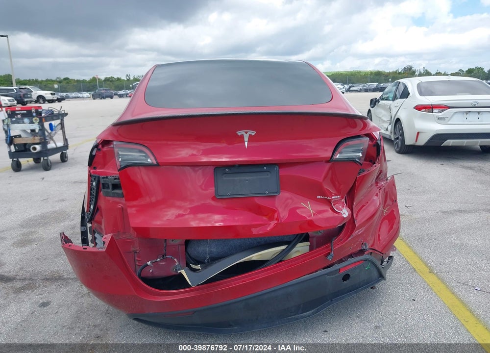2021 TESLA MODEL Y LONG RANGE DUAL MOTOR ALL-WHEEL DRIVE VIN: 5YJYGDEE6MF175659