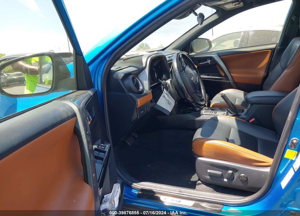 2017 TOYOTA RAV4 SE VIN: JTMNFREV0HJ134655