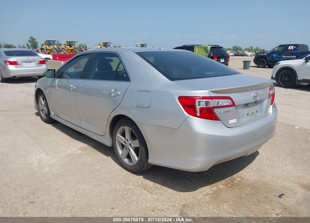2012 TOYOTA CAMRY SE VIN: 4T1BF1FKXCU018388