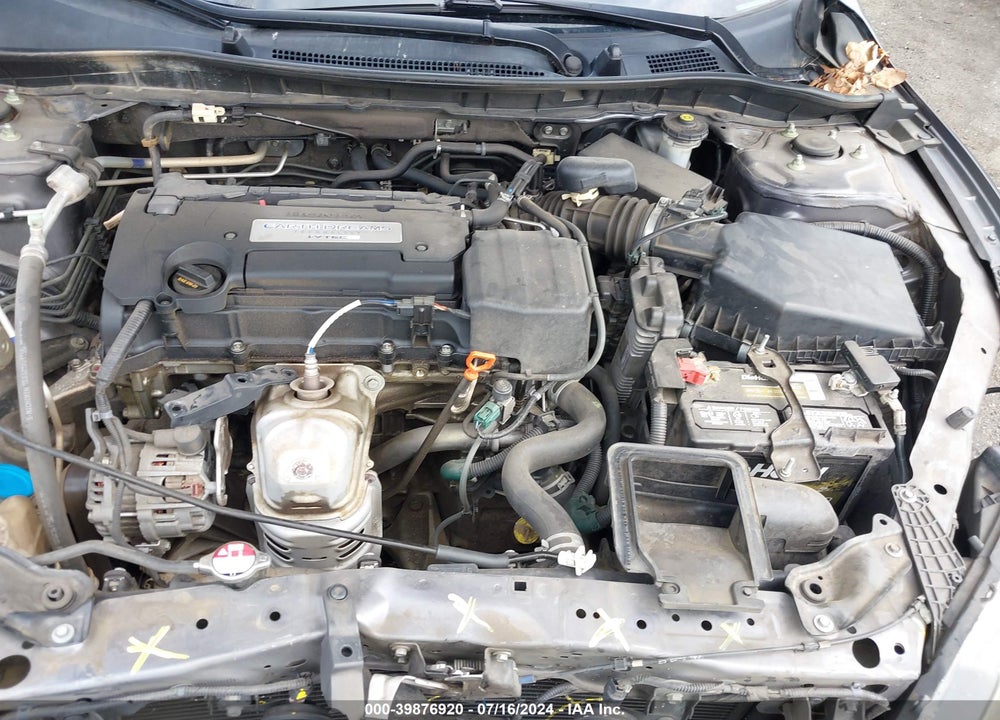 2015 HONDA ACCORD LX VIN: 1HGCR2F38FA207739