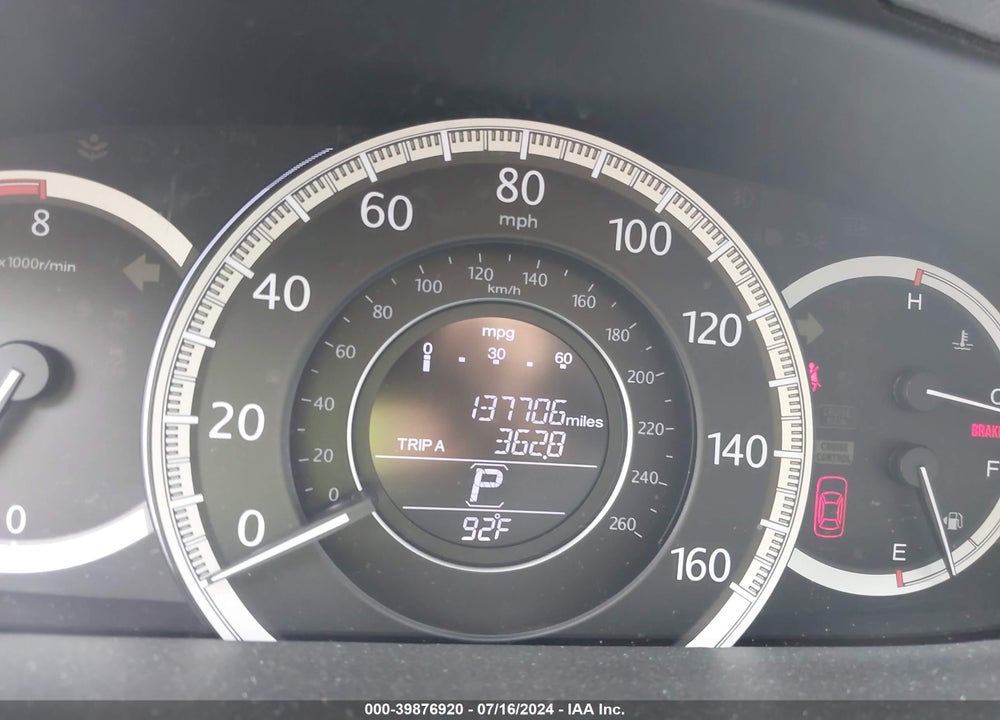 2015 HONDA ACCORD LX VIN: 1HGCR2F38FA207739