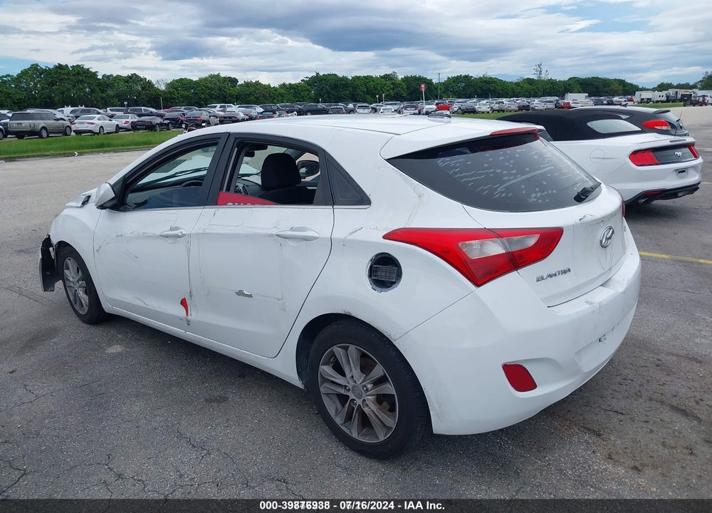 2014 HYUNDAI ELANTRA GT VIN: KMHD35LH9EU180906