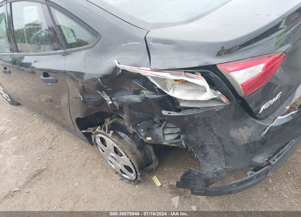 2012 FORD FOCUS S VIN: 1FAHP3E24CL391026