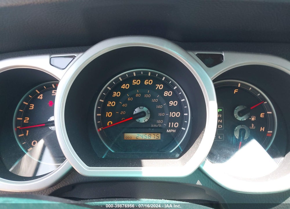 2004 TOYOTA 4RUNNER LIMITED V8 VIN: JTEBT17R340033165