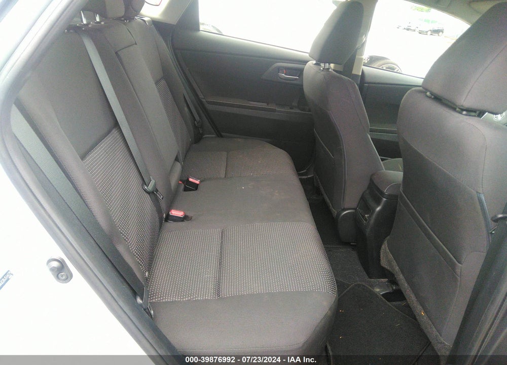 2016 SCION IM VIN: JTNKARJE2GJ514775