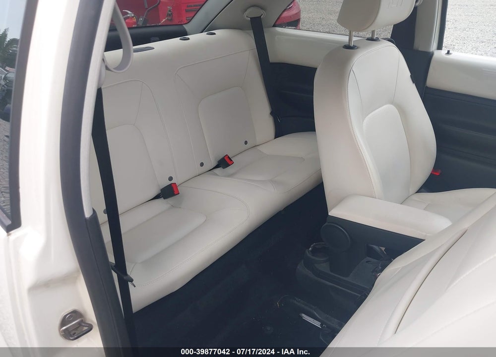 2008 VOLKSWAGEN NEW BEETLE BLACK TIE EDITION/TRIPLE WHITE VIN: 3VWFW31C18M512617