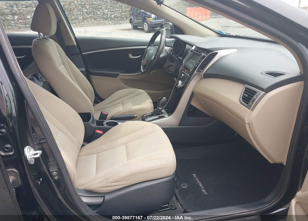 2013 HYUNDAI ELANTRA GT VIN: KMHD35LEXDU052758