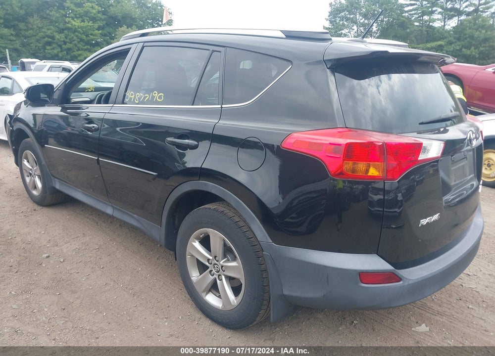 2015 TOYOTA RAV4 XLE VIN: 2T3RFREV6FW406786