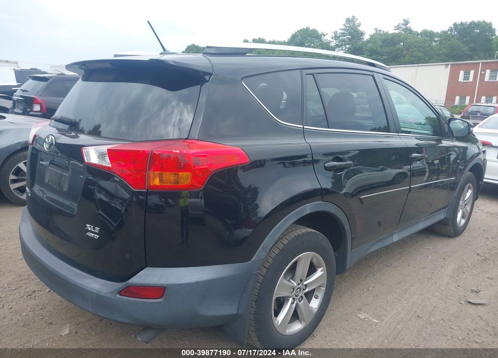2015 TOYOTA RAV4 XLE VIN: 2T3RFREV6FW406786