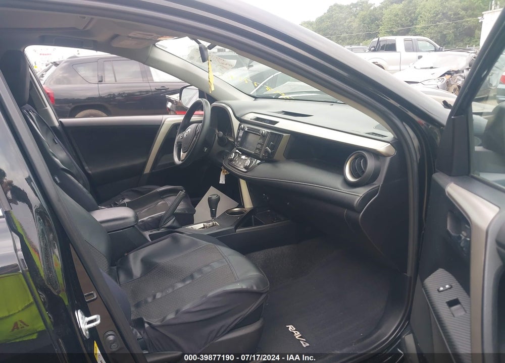 2015 TOYOTA RAV4 XLE VIN: 2T3RFREV6FW406786