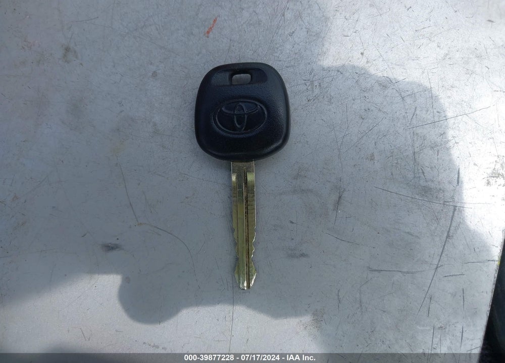 2007 TOYOTA COROLLA S VIN: 1NXBR32E97Z852113