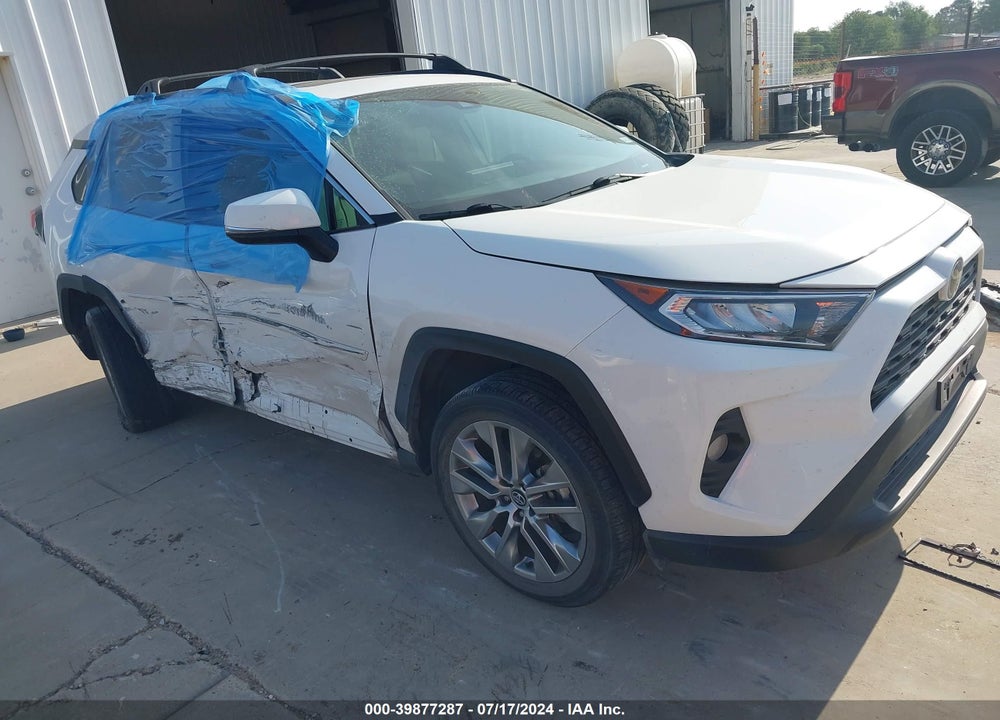 2020 TOYOTA RAV4 XLE PREMIUM VIN: 2T3C1RFV2LW102160
