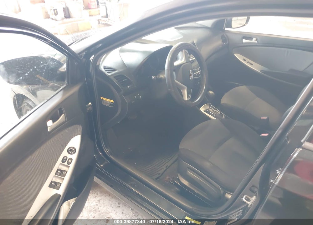2013 HYUNDAI ACCENT GS VIN: KMHCT5AE6DU081303
