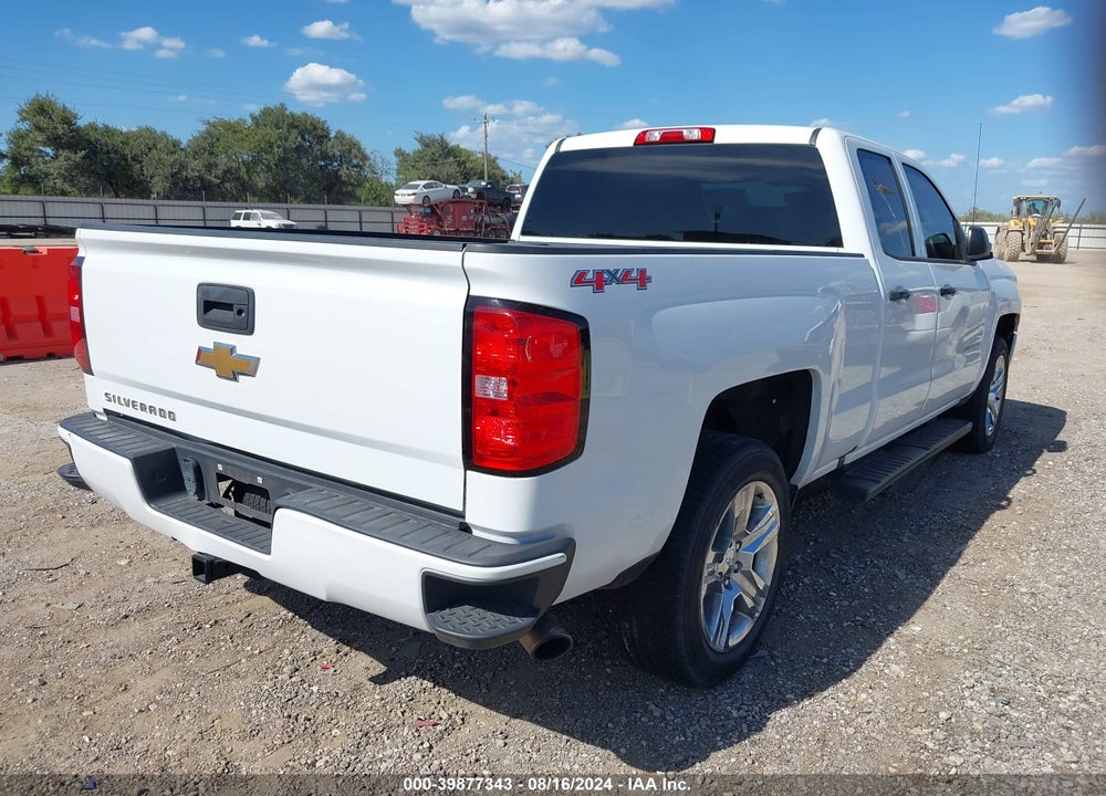 2017 CHEVROLET SILVERADO 1500 CUSTOM VIN: 1GCVKPEH3HZ370258