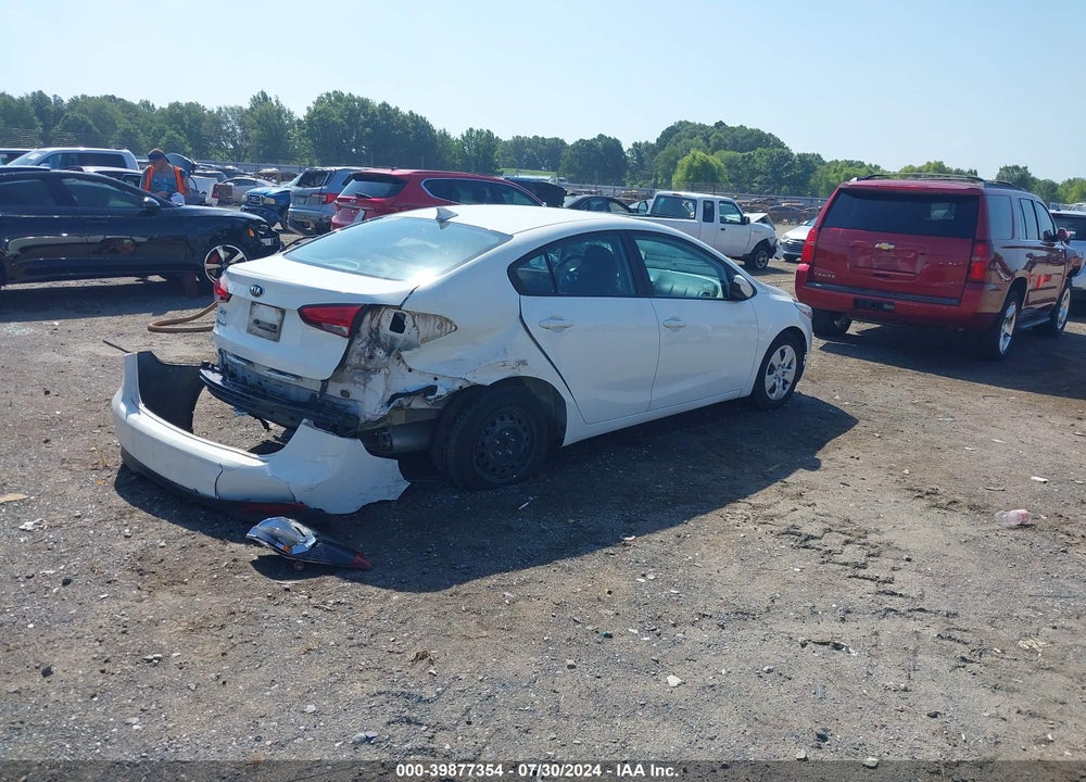 2017 KIA FORTE LX VIN: 3KPFK4A7XHE064024