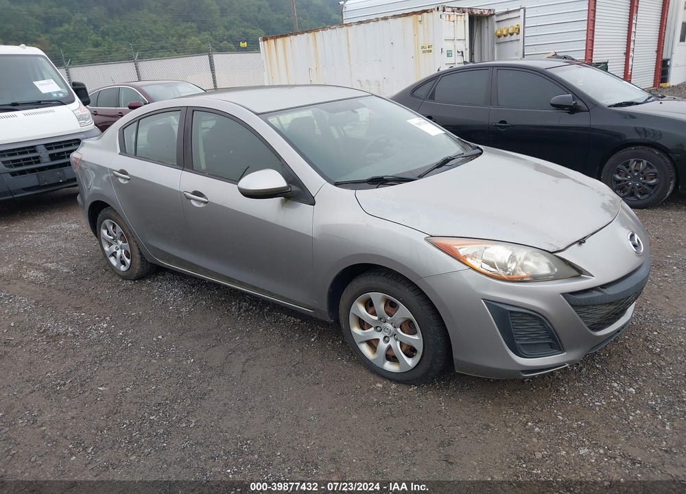 2011 MAZDA 3 I SPORT VIN: JM1BL1UG1B1497280