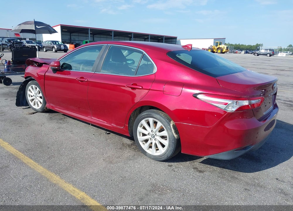 2020 TOYOTA CAMRY LE VIN: 4T1C11AK2LU917224