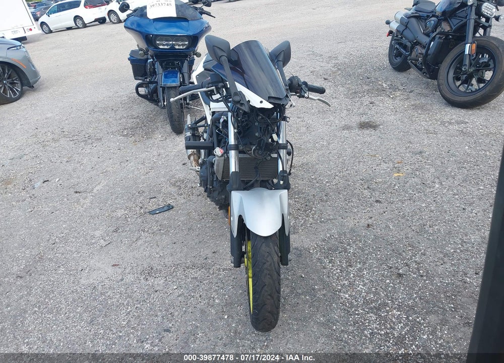 2018 YAMAHA YZFR3 A VIN: MH3RH15Y0JK004111