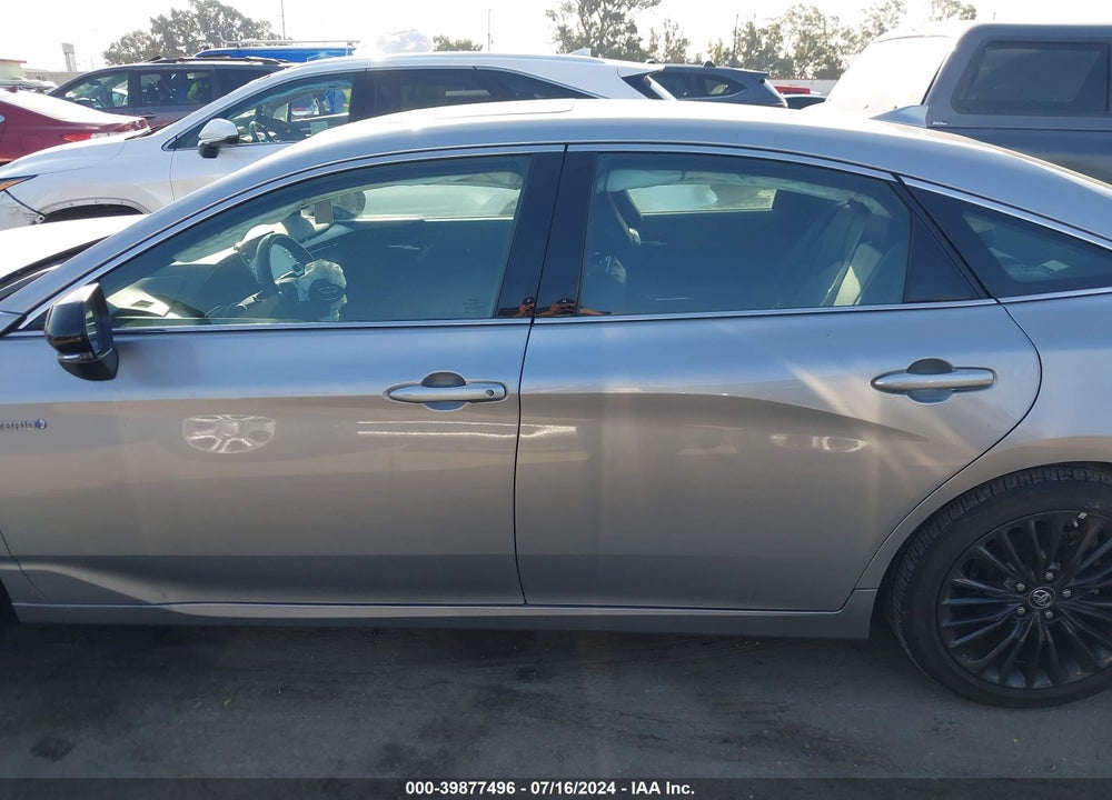 2019 TOYOTA AVALON HYBRID XSE VIN: 4T1B21FB8KU009506
