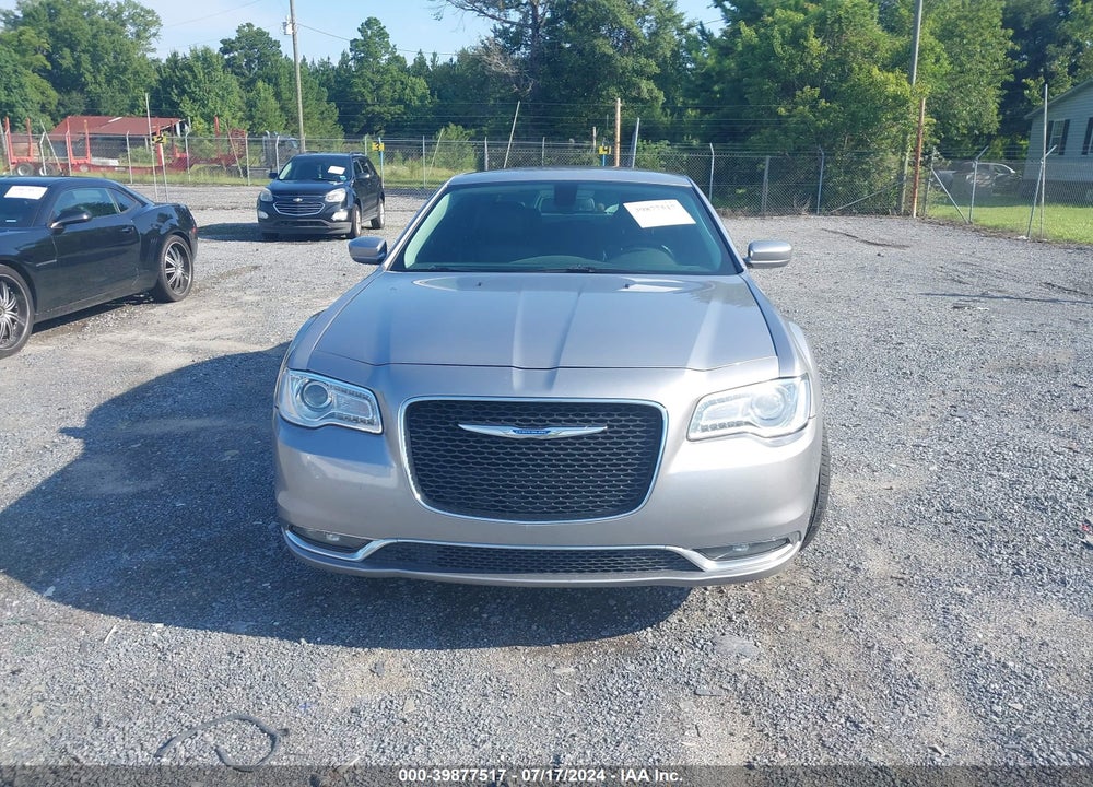 2017 CHRYSLER 300 LIMITED VIN: 2C3CCAAG5HH548321