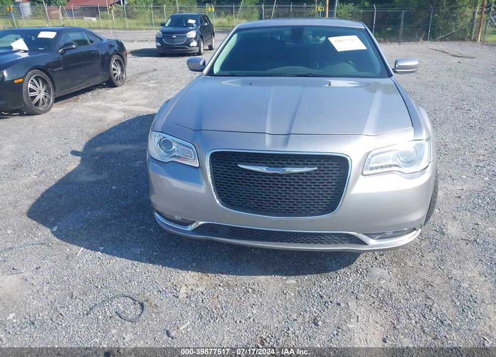 2017 CHRYSLER 300 LIMITED VIN: 2C3CCAAG5HH548321