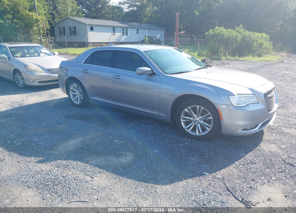 2017 CHRYSLER 300 LIMITED VIN: 2C3CCAAG5HH548321
