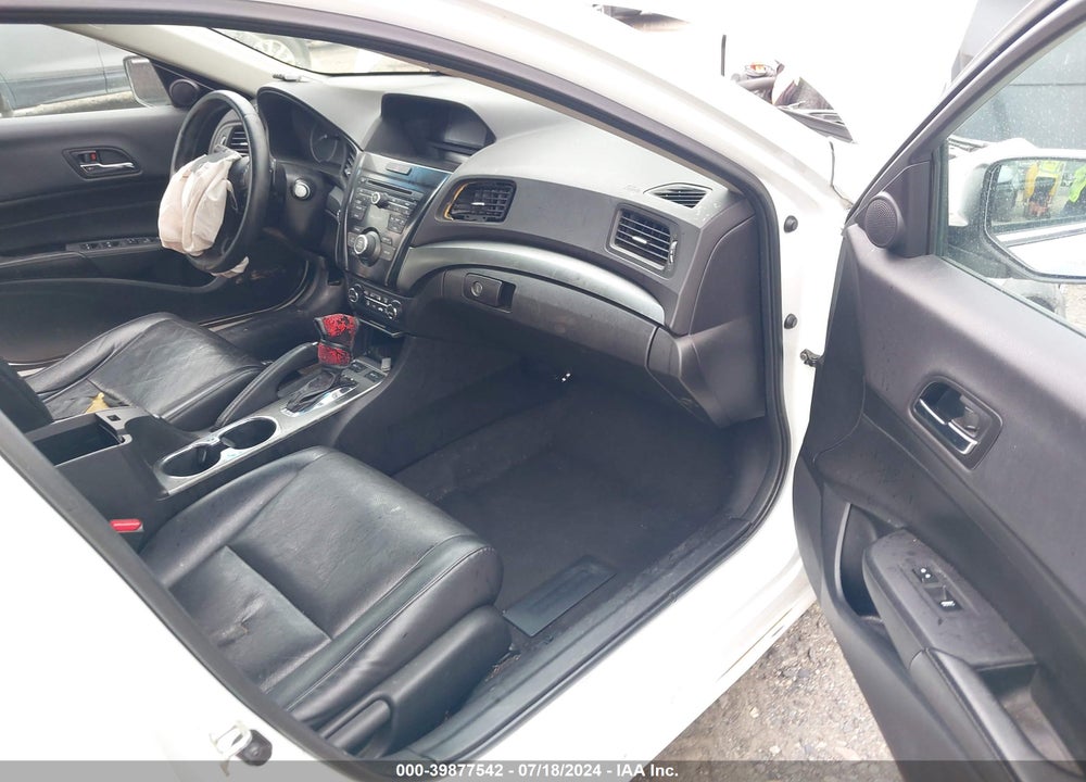 2014 ACURA ILX 2.0L VIN: 19VDE1F30EE015194