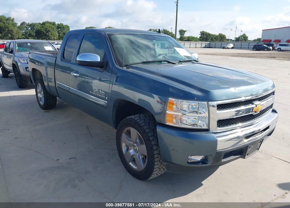 2009 CHEVROLET SILVERADO 1500 LT VIN: 1GCEC29009Z291491