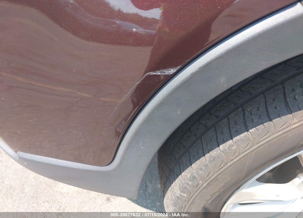 2011 KIA SORENTO LX V6 VIN: 5XYKTDA2XBG060582