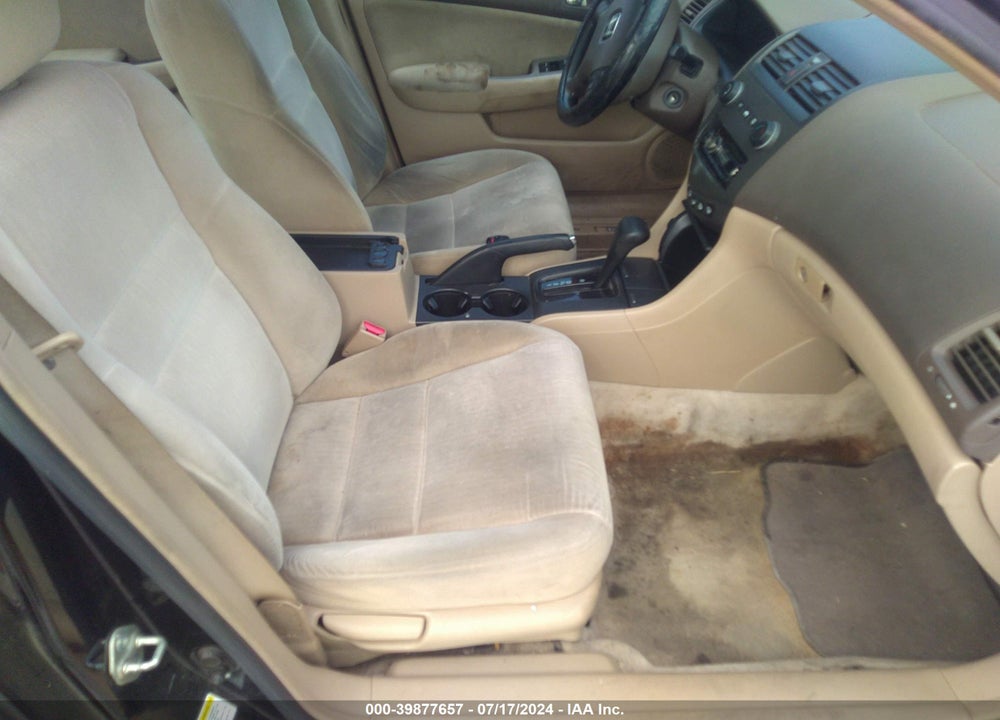 2005 HONDA ACCORD 2.4 LX VIN: 1HGCM56455A029781