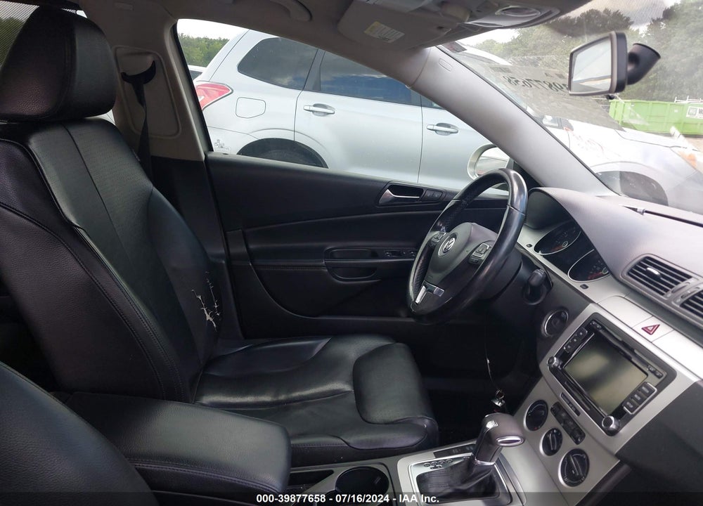 2010 VOLKSWAGEN PASSAT KOMFORT VIN: WVWXK9AN3AE034364