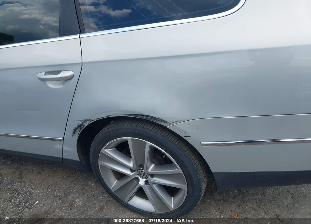 2010 VOLKSWAGEN PASSAT KOMFORT VIN: WVWXK9AN3AE034364