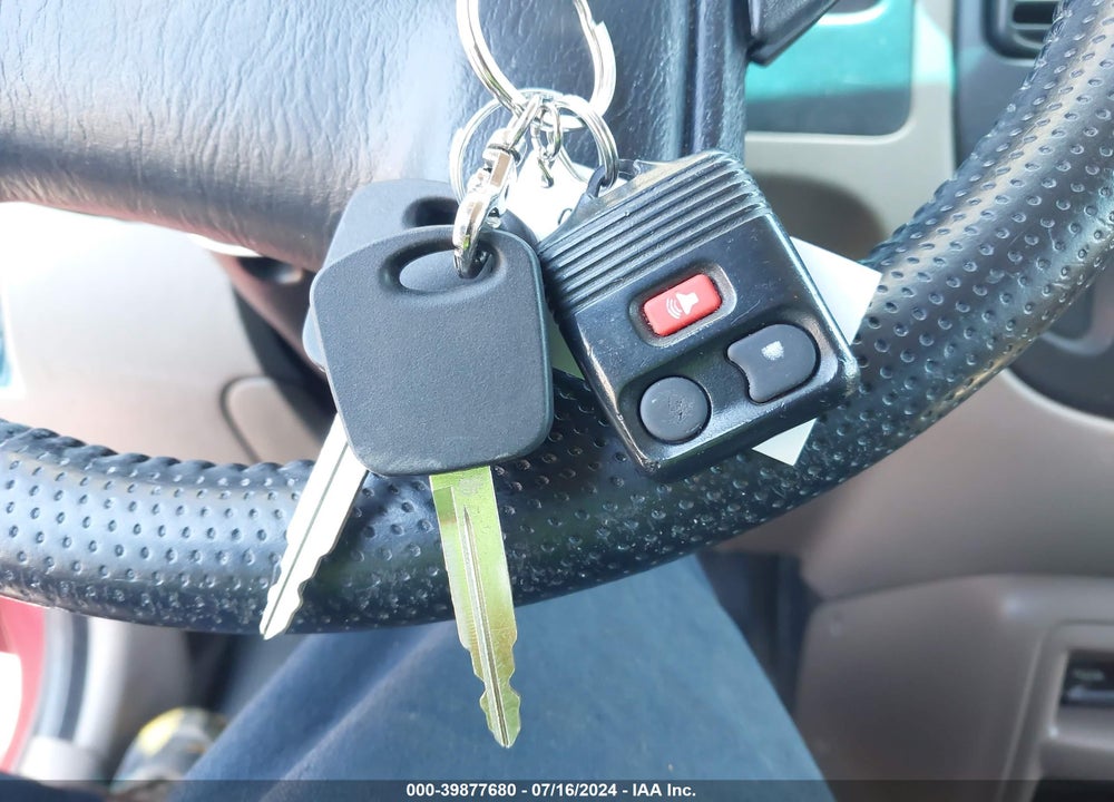 2001 FORD ESCAPE XLT VIN: 1FMYU031X1KC22297