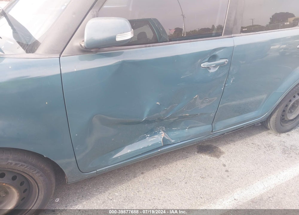 2008 SCION XB VIN: JTLKE50E181014860