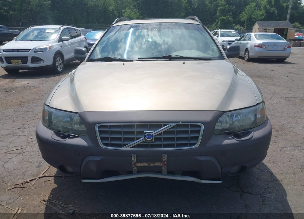 2004 VOLVO XC70 2.5T VIN: YV1SZ59H141147720
