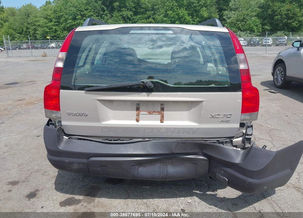 2004 VOLVO XC70 2.5T VIN: YV1SZ59H141147720