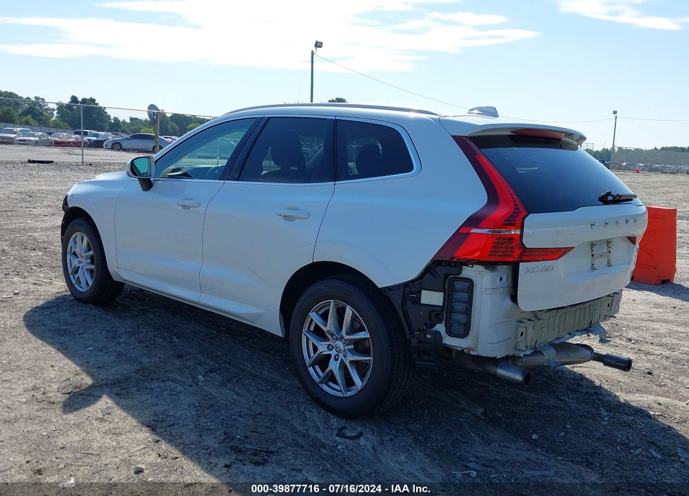 2018 VOLVO XC60 T5 MOMENTUM VIN: YV4102RK2J1045924