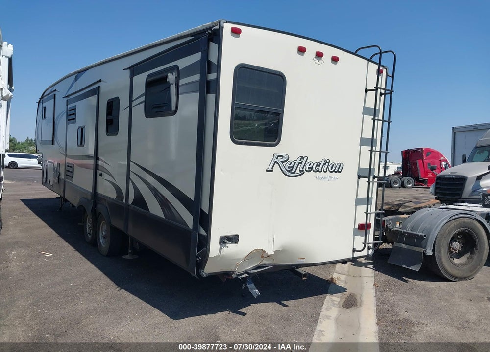 2018 REFLECTION 311BHS VIN: 573FR3827J3318147