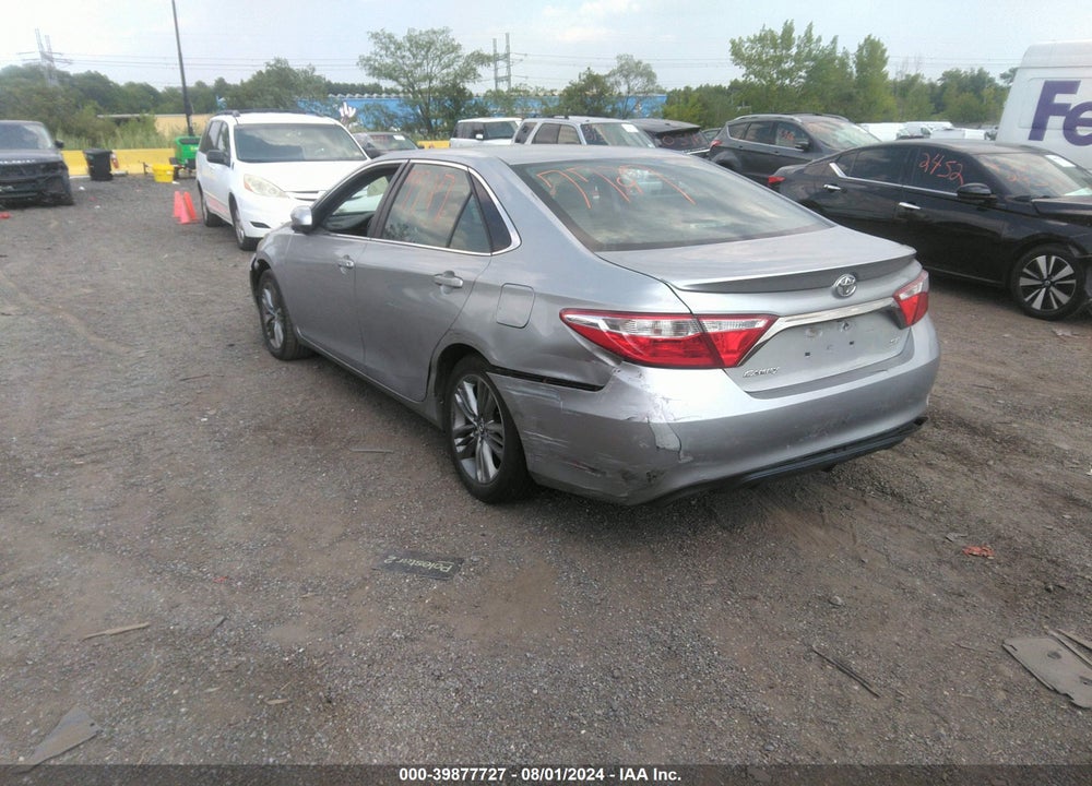 2015 TOYOTA CAMRY SE VIN: 4T1BF1FK4FU960036