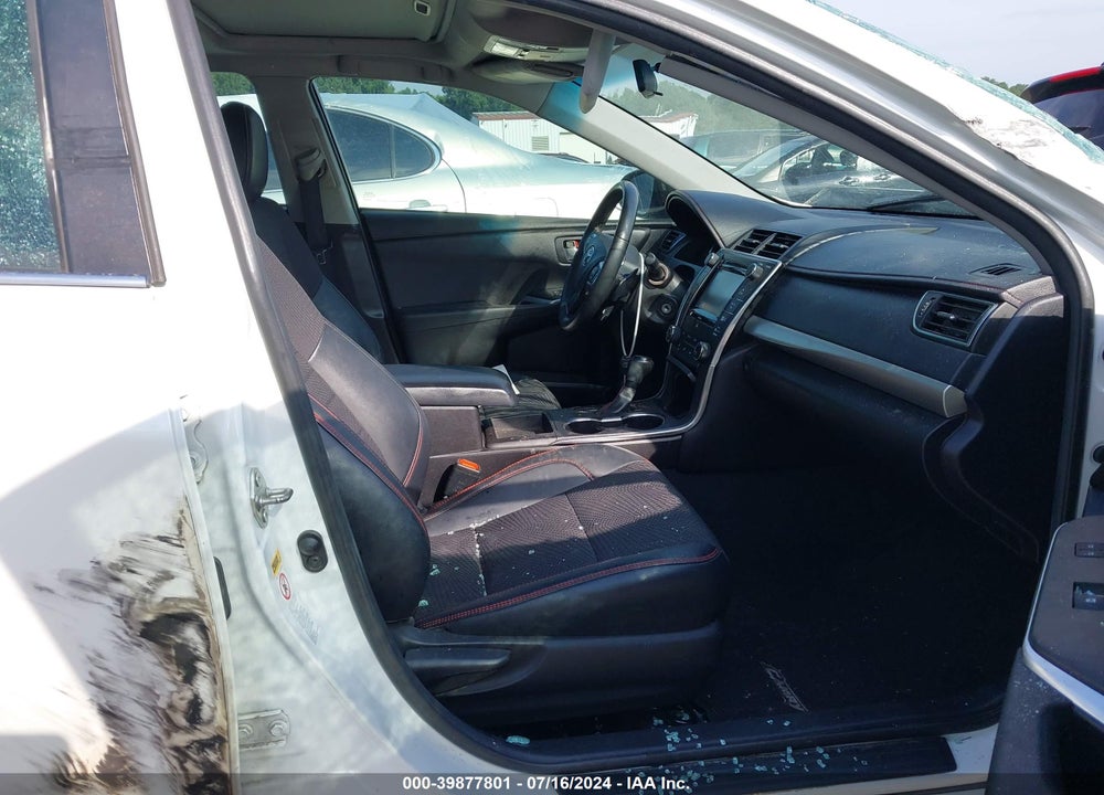 2016 TOYOTA CAMRY SE VIN: 4T1BF1FK4GU162136