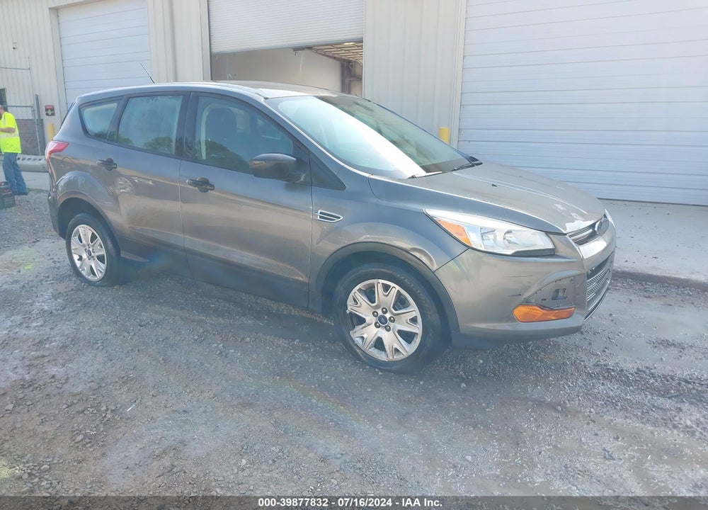 2013 FORD ESCAPE S VIN: 1FMCU0F73DUA51590