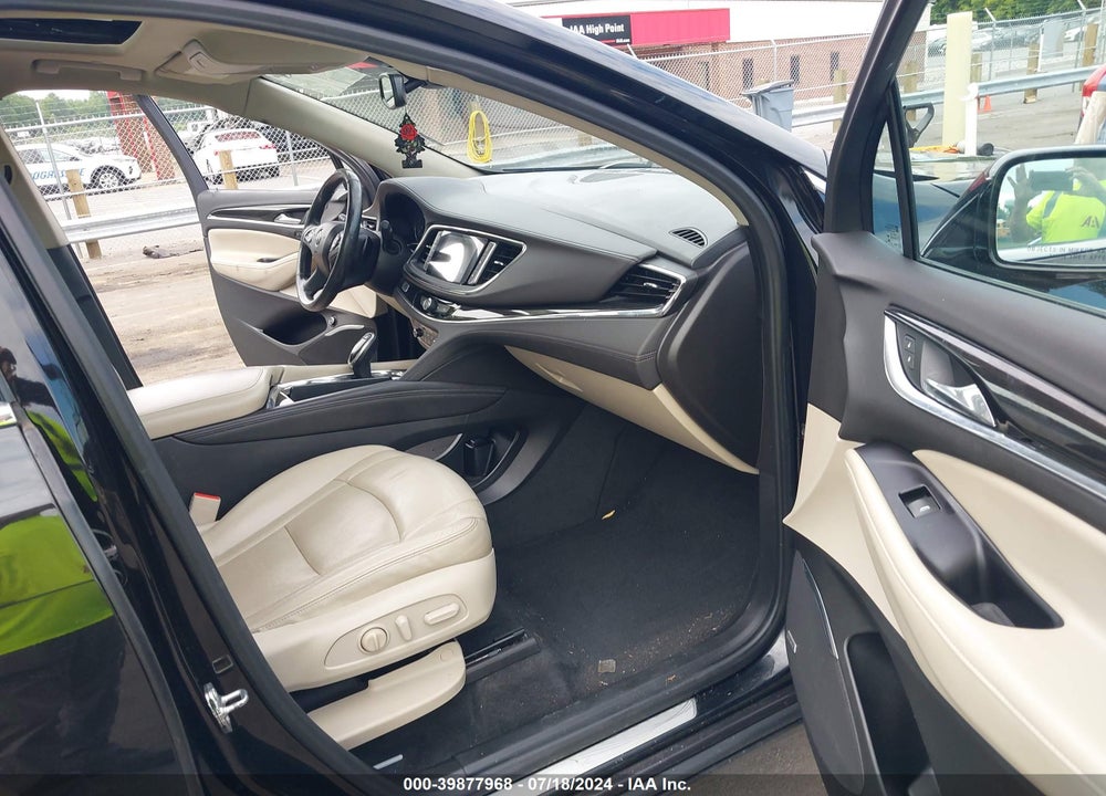 2018 BUICK ENCLAVE PREMIUM VIN: 5GAEVBKW4JJ213678