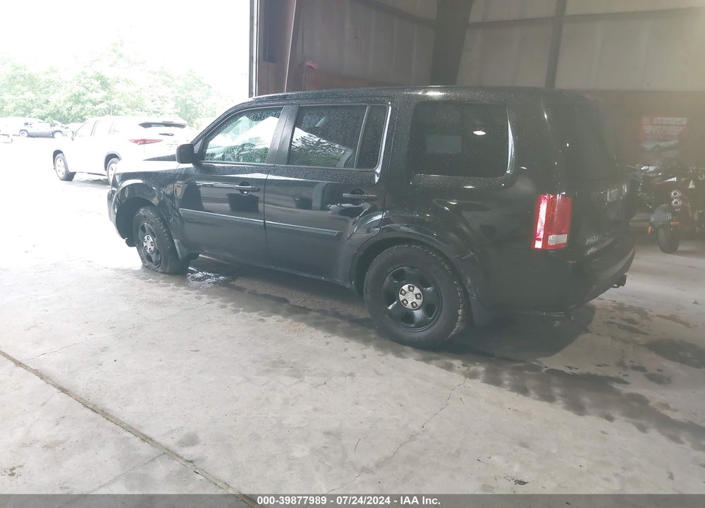 2010 HONDA PILOT LX VIN: 5FNYF4H20AB020086